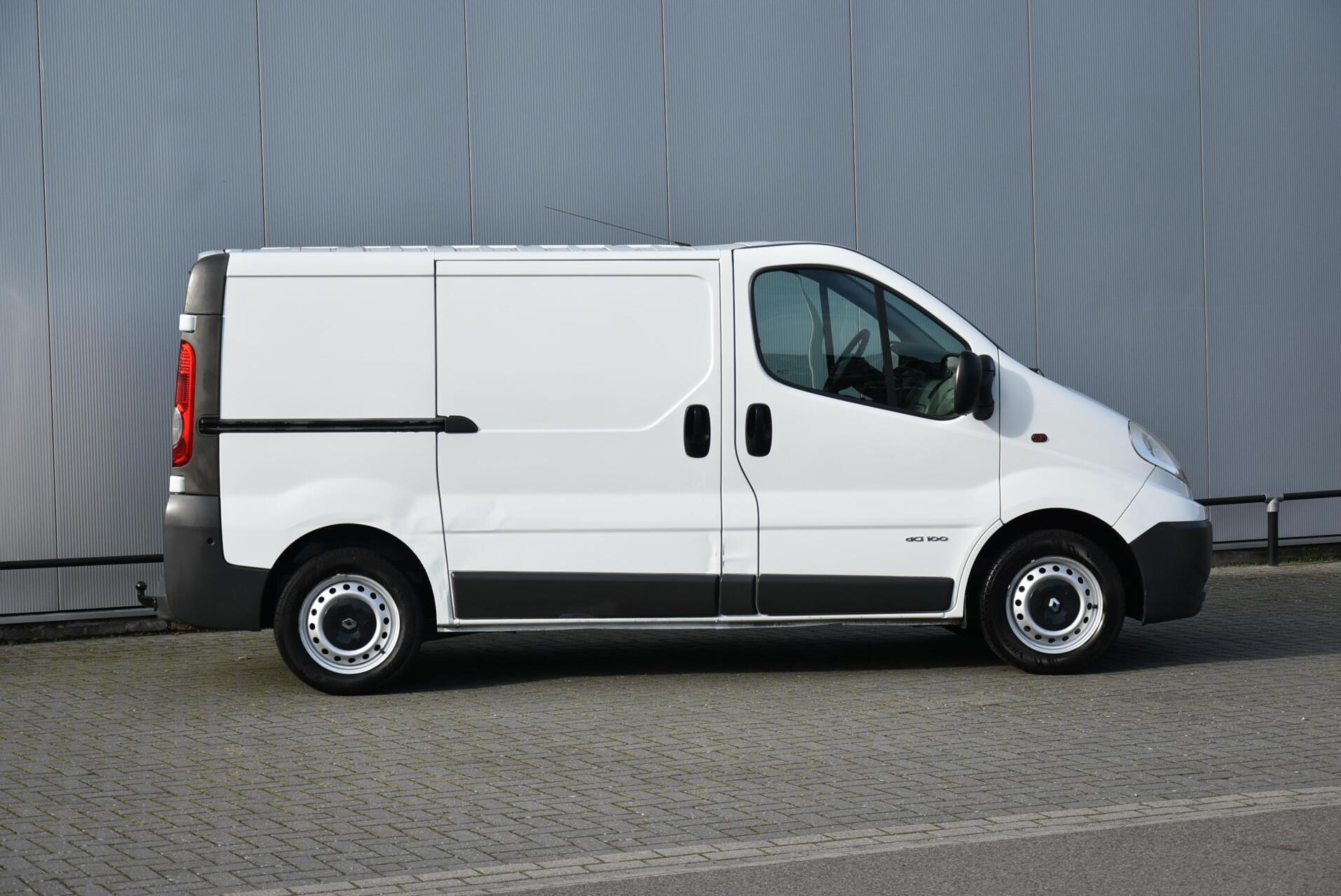 Foto van Renault Trafic 1000 L1 H1 1.9 Dci 100