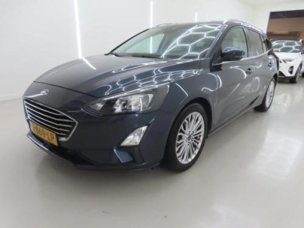 Ford Focus 1.0 EcoBoost Hybrid Titanium X Business 2020 - voorkant