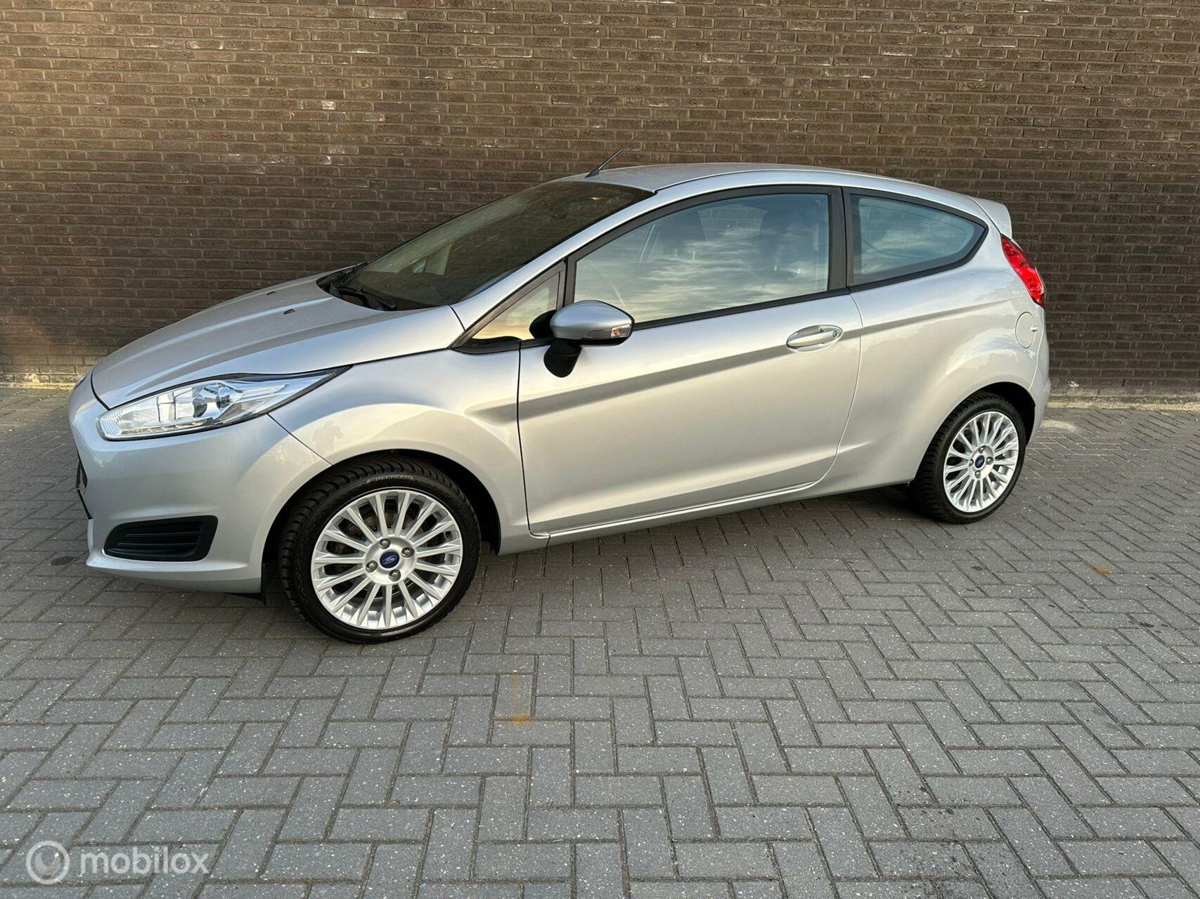 Ford Fiesta 1.0 Style Essential|Led|Airco|Boekje|Lage km| 2016 - voorkant