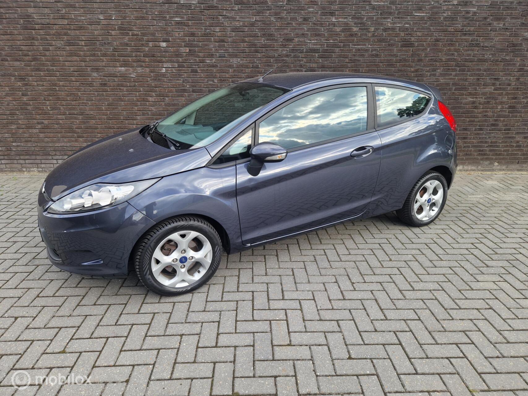 Ford Fiesta 1.25 Limited Cool&Sound|Airco|2xSleutel| 2010 - voorkant