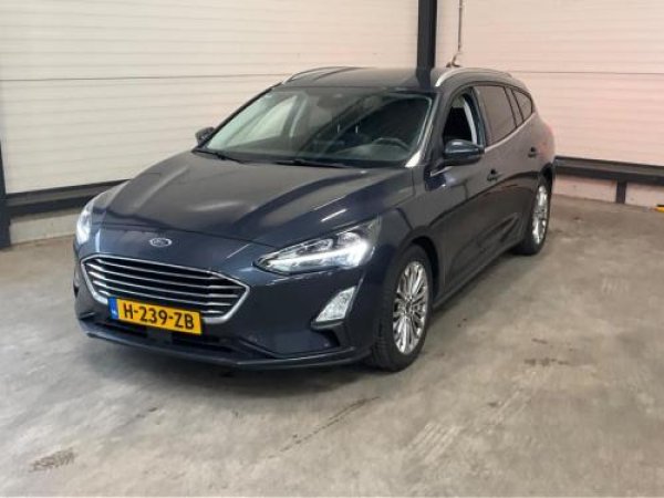 Ford Focus 1.5 EcoBoost Titanium Business 2020 - voorkant