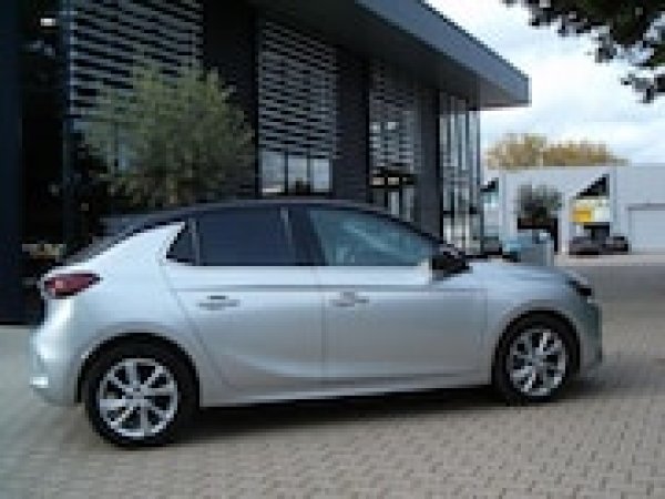 Opel Corsa 1.2 GS Line 2022 - voorkant