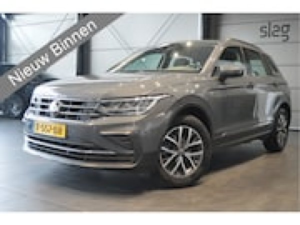 Volkswagen Tiguan 2.0 TDI Life Business 2022 - voorkant