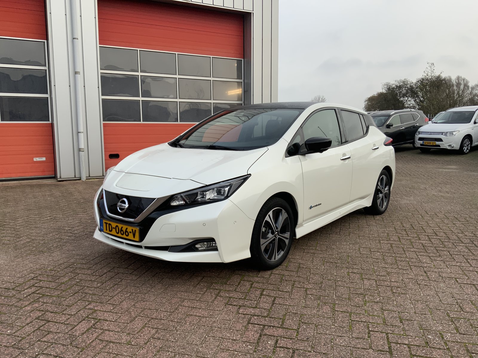 Nissan Leaf Tekna 40 kWh 2018 - voorkant