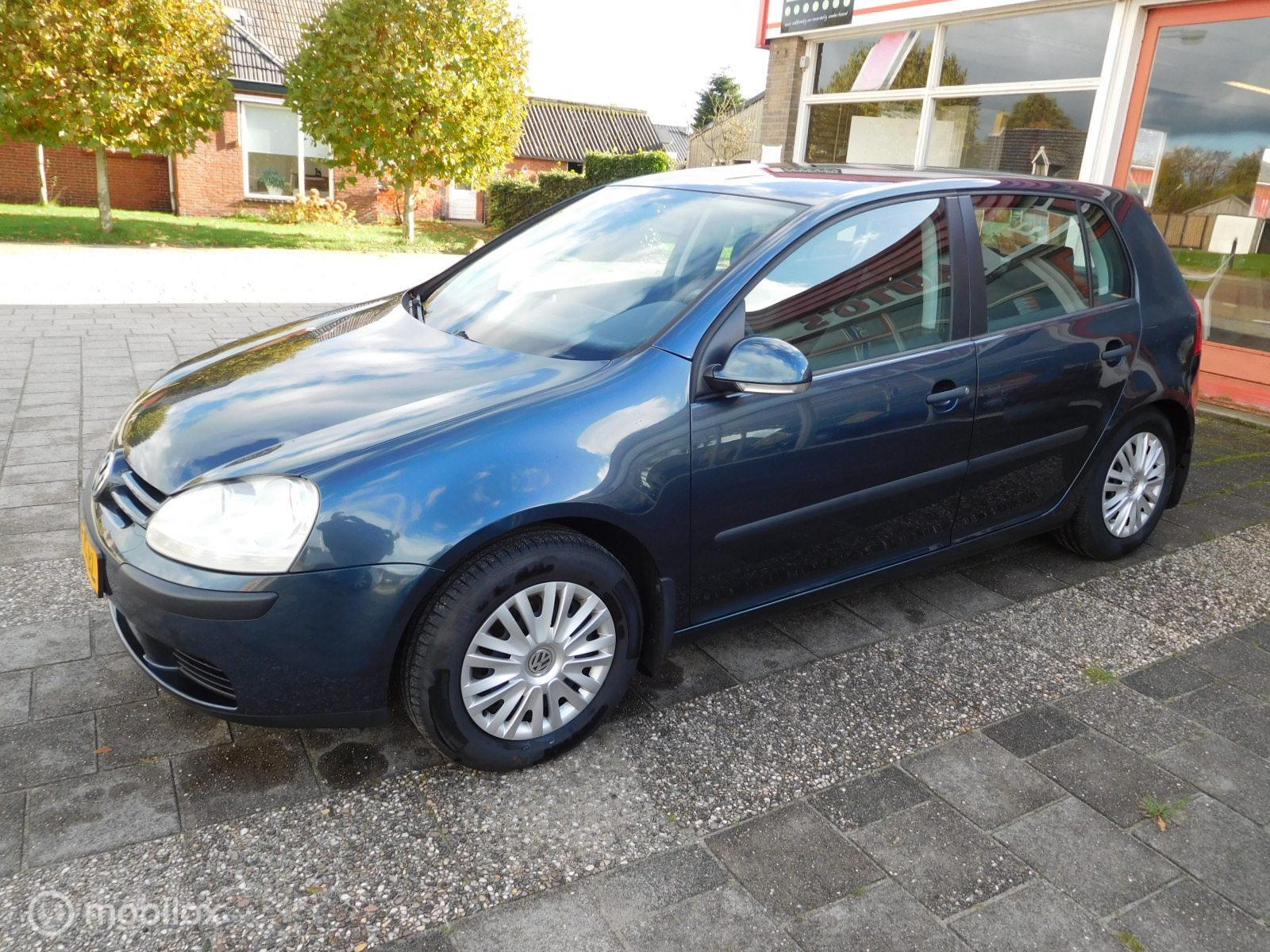 Volkswagen Golf 1.4 Trendline 2004 - voorkant