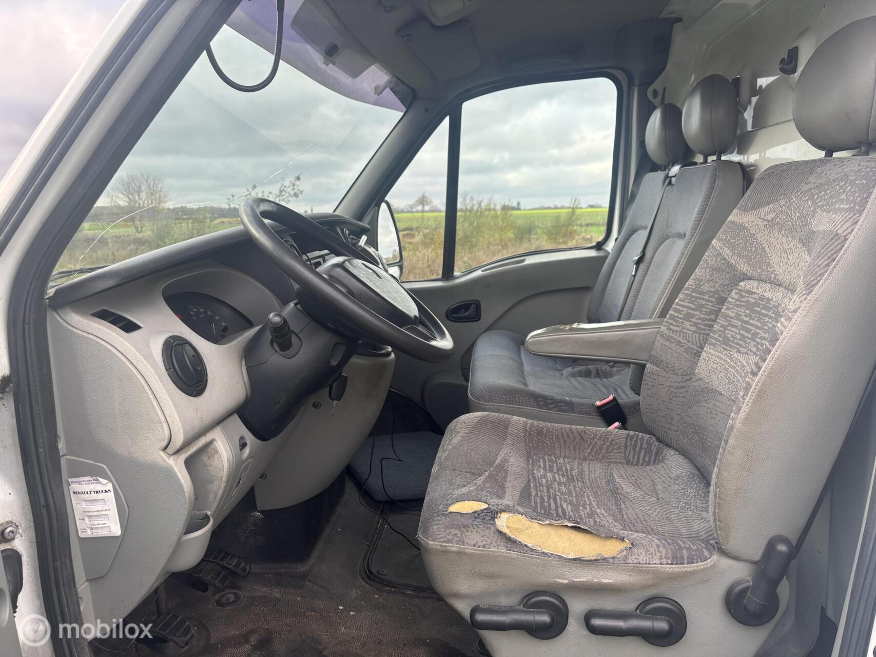 Foto van Renault Master 3.3t L1h1 2.5 Dci 100