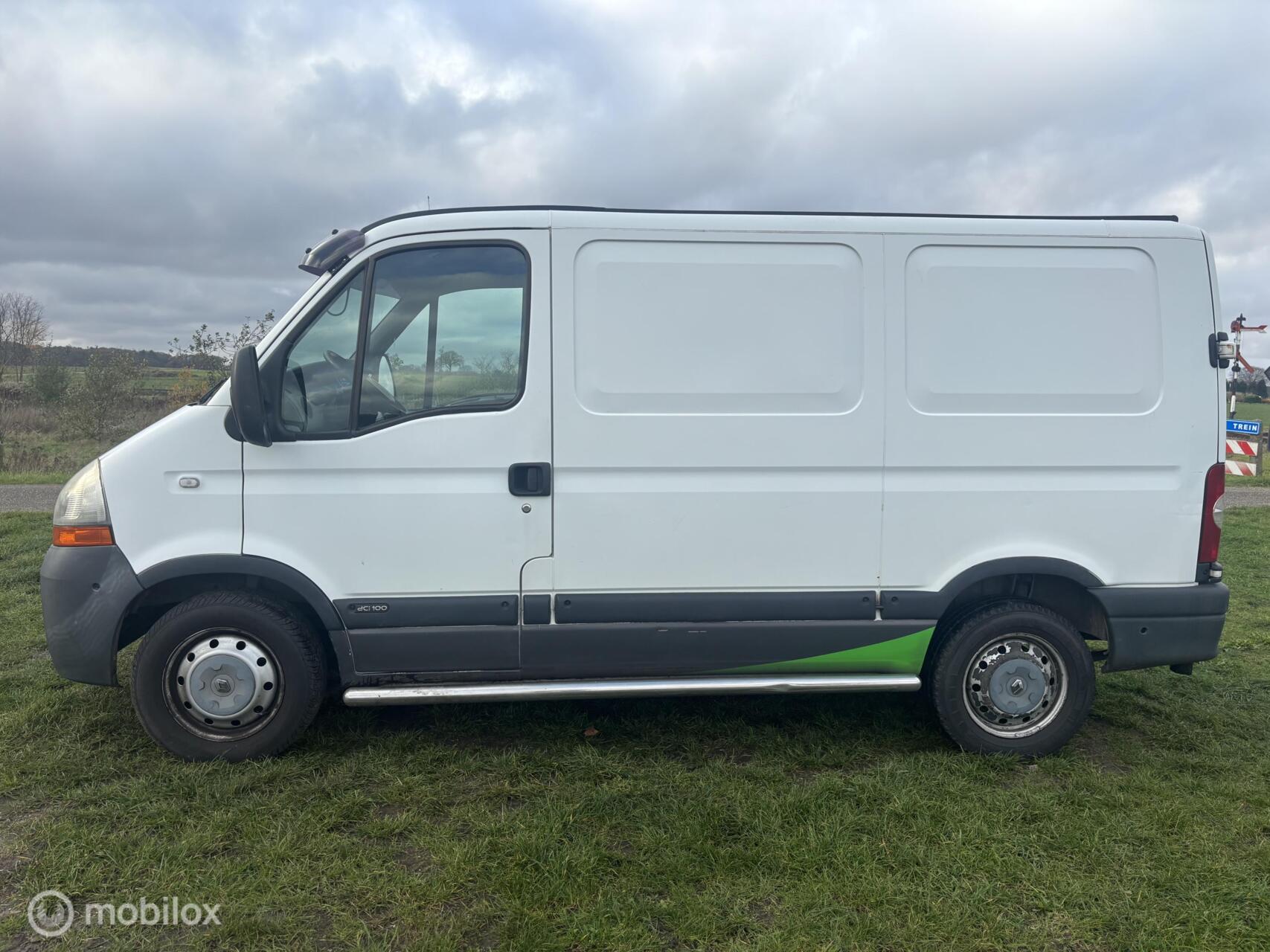 Foto van Renault Master 3.3t L1h1 2.5 Dci 100