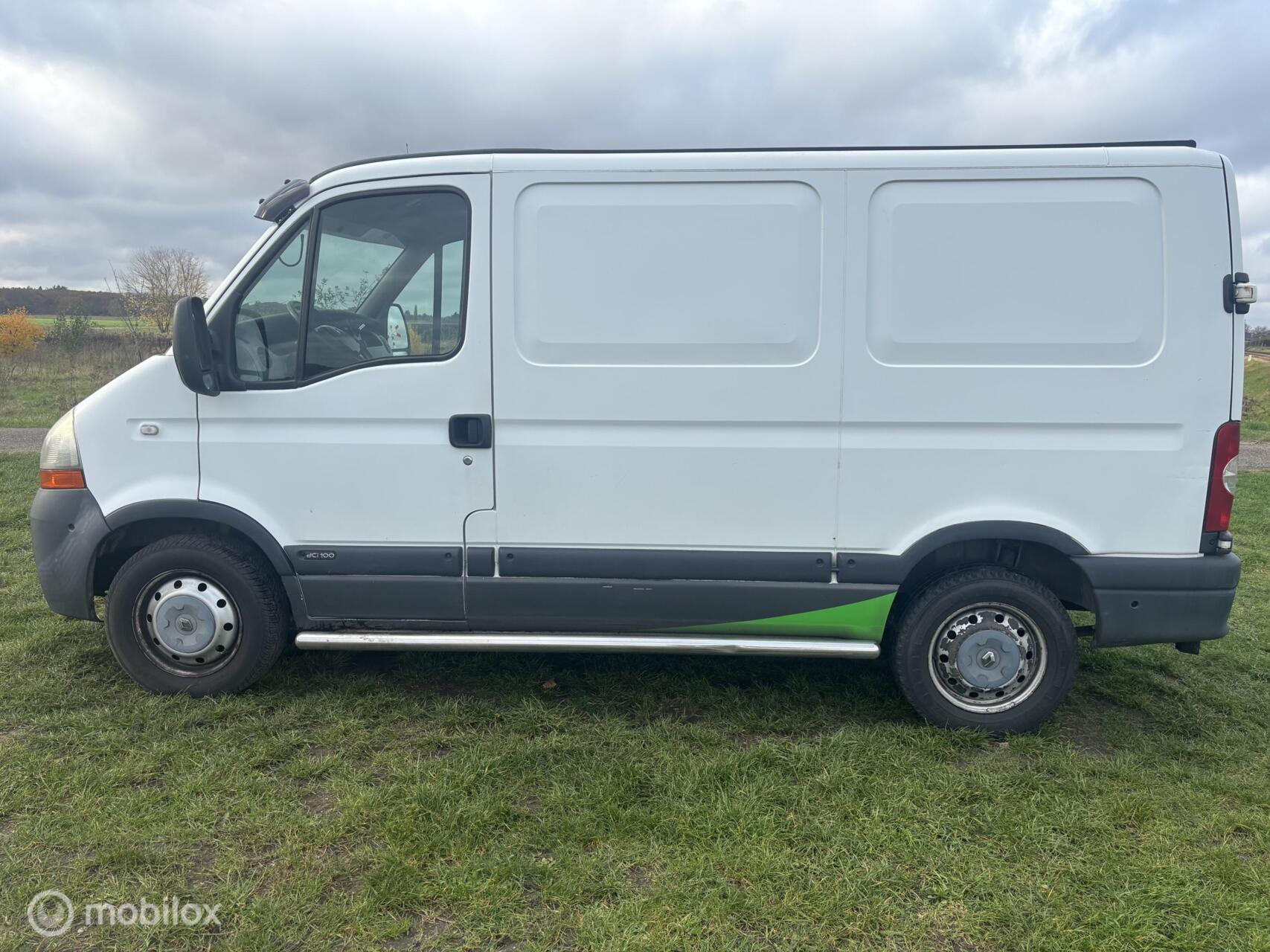 Foto van Renault Master 3.3t L1h1 2.5 Dci 100