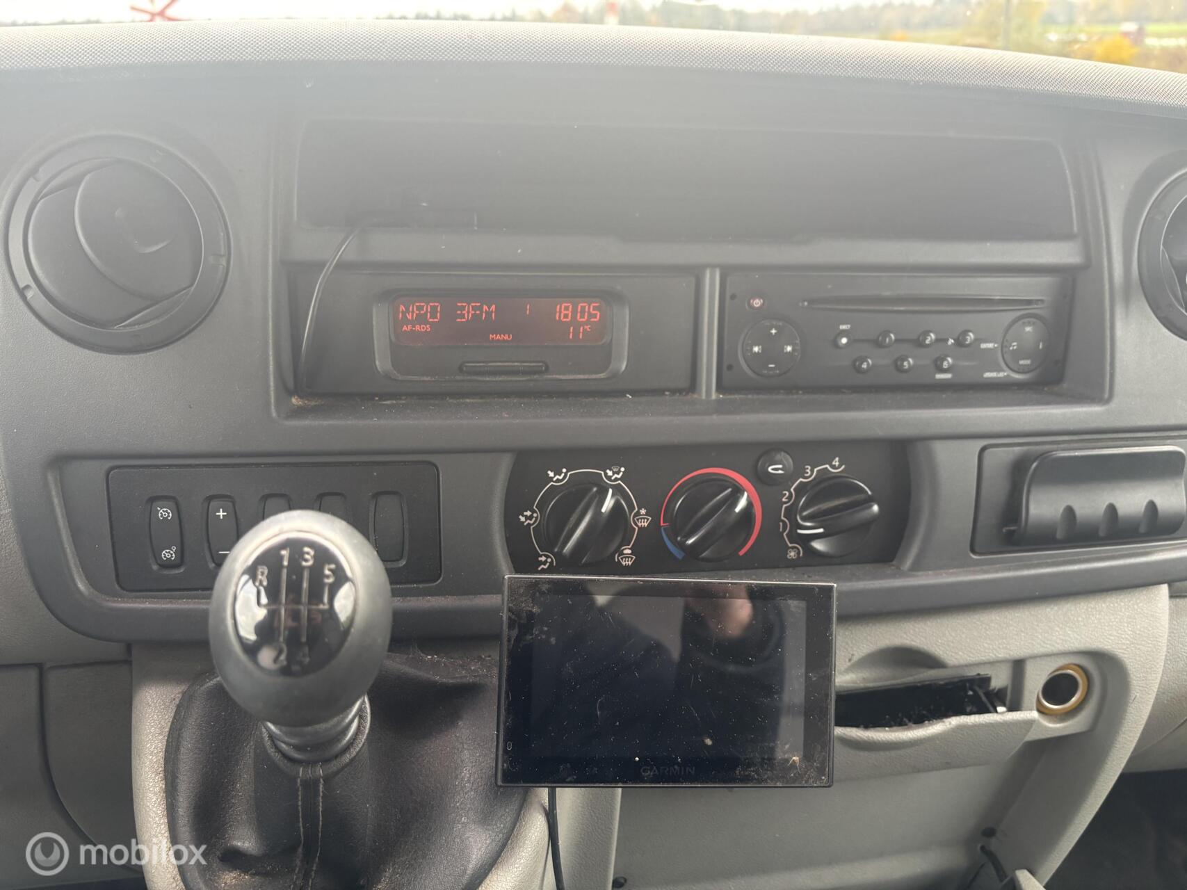 Foto van Renault Master 3.3t L1h1 2.5 Dci 100