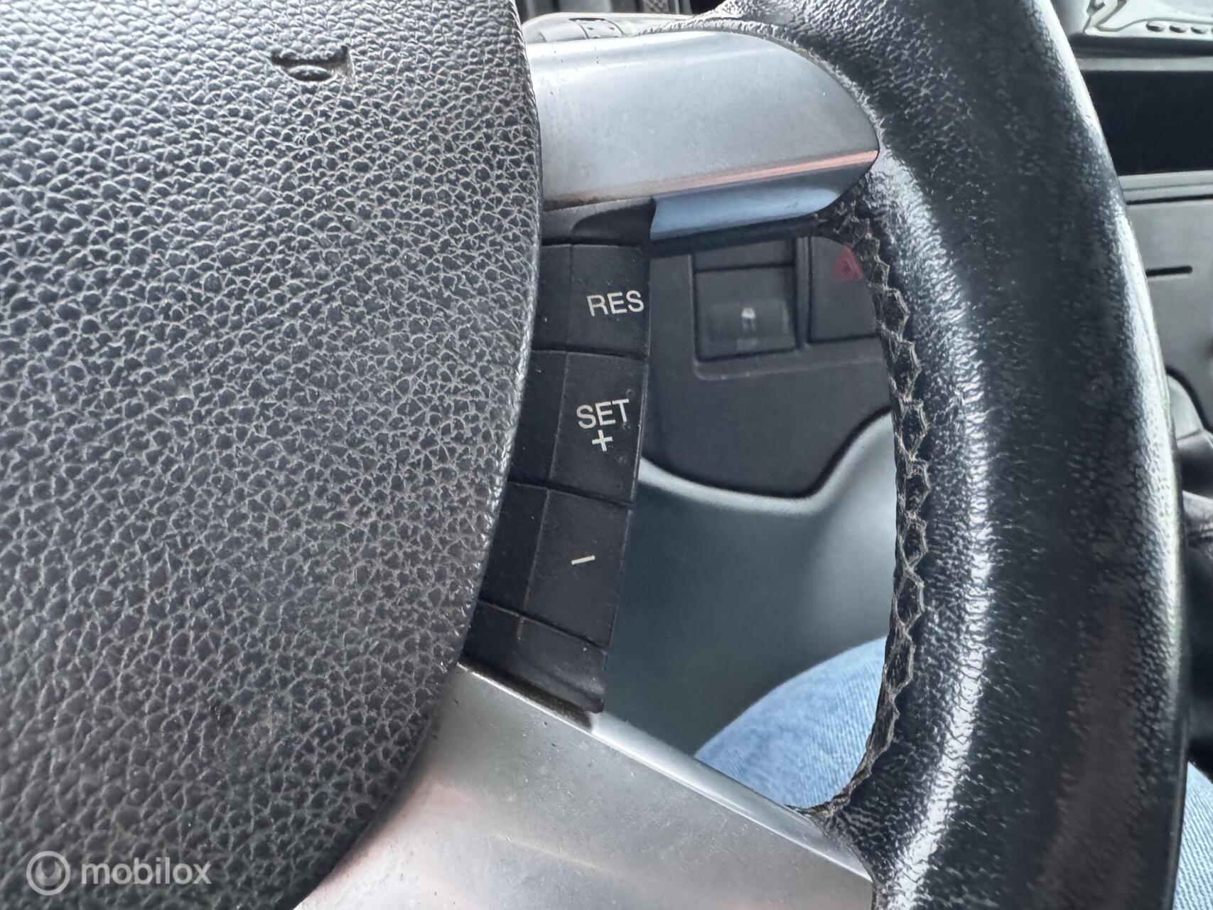 Foto van Ford Transit 260s Van 85dpf LR 4.23
