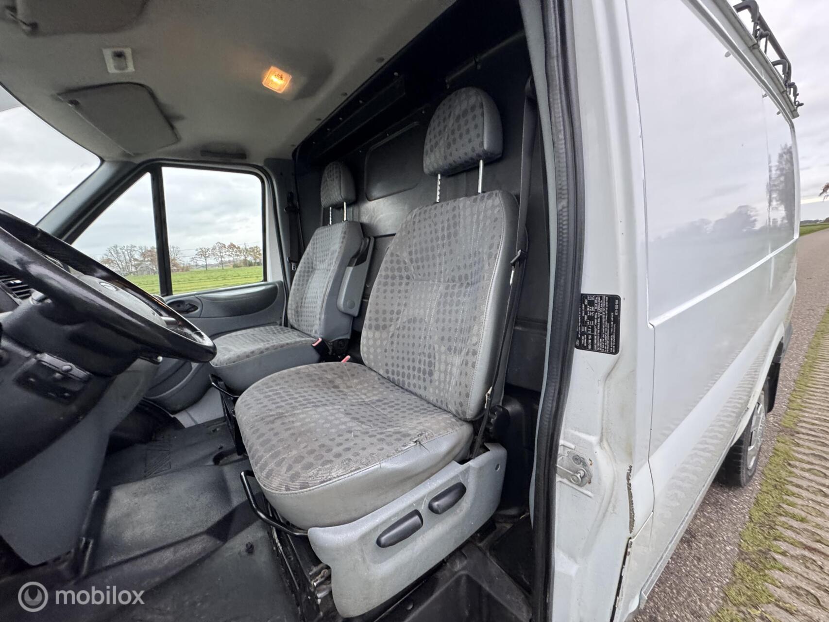 Foto van Ford Transit 260s Van 85dpf LR 4.23