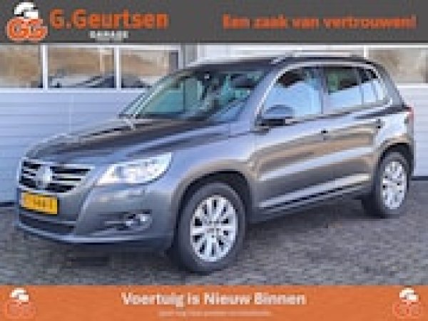 Volkswagen Tiguan 2.0 TDI Track&Field 4Motion 2011 - voorkant