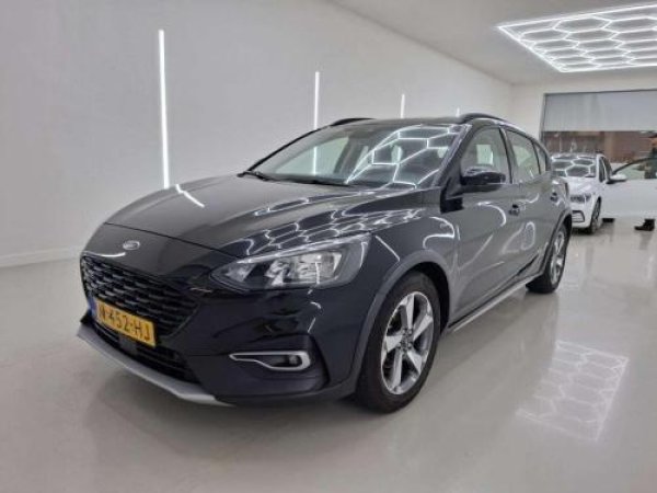 Ford Focus 1.0 EcoBoost Hybrid Active Business 2021 - voorkant
