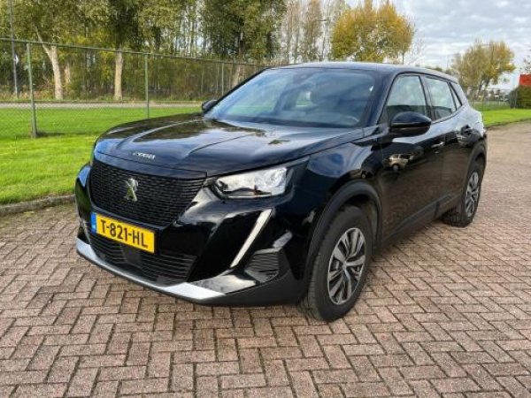 Peugeot 2008 EV Active Pack 2023 - voorkant