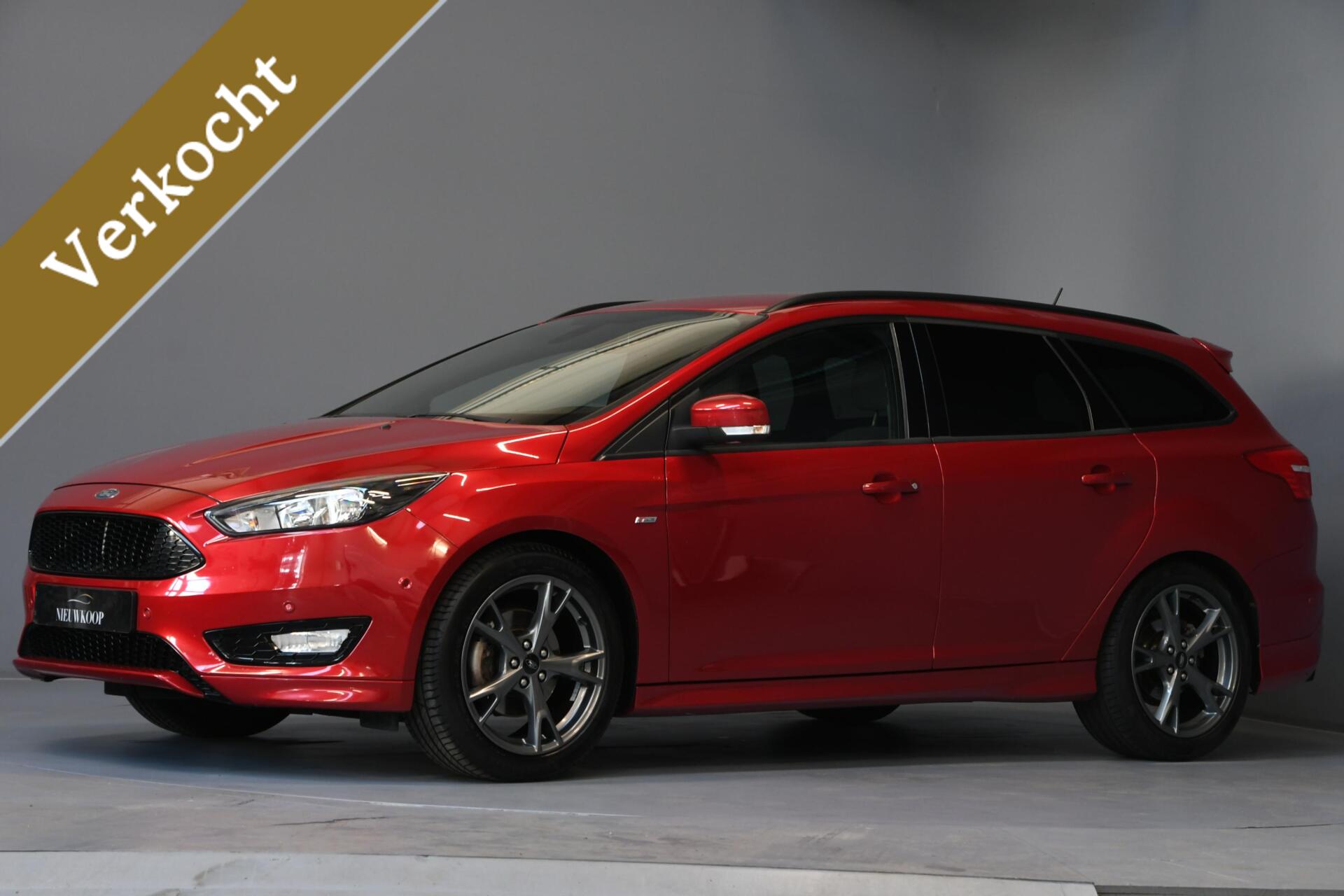 Ford Focus 1.5 Titanium PDC | CAMERA | NAV 2017 - voorkant