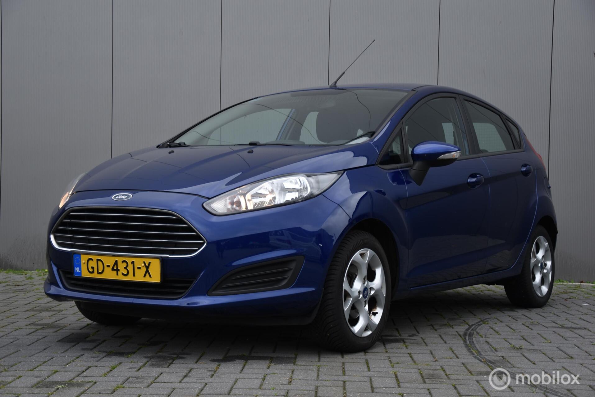Ford Fiesta 1.0 Style | Airco | Navigatie | Volledig onderhouden 2015 - voorkant