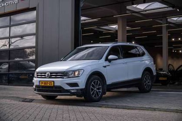 Volkswagen Tiguan 2.0 TDI 4Motion Highline Business R 2018 - voorkant