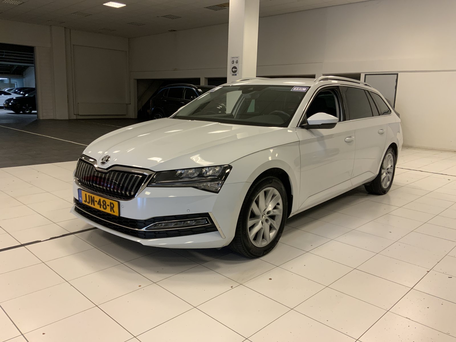 Skoda Superb Combi 1.4 TSI iV BnsEdPlus 2021 - voorkant