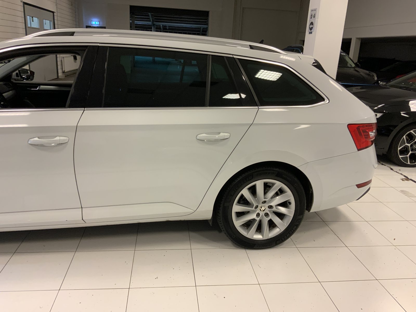 Inspectiefoto van Skoda Superb Combi