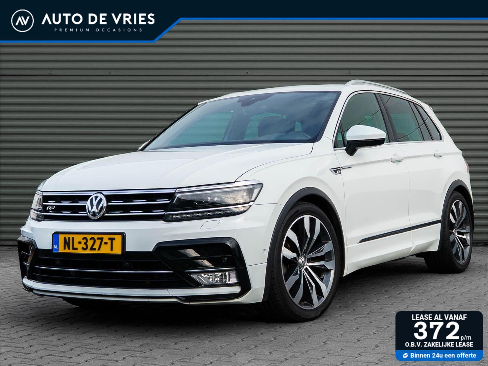 Volkswagen Tiguan 1.4 TSI ACT DSG Highline R-Line | Panoramadak | Camera | Adaptieve cruise | Trekhaak 2017 - voorkant