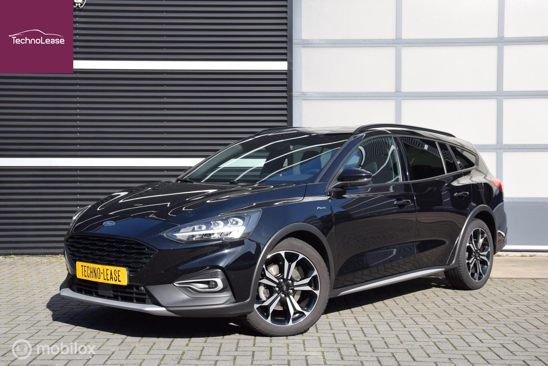 Ford Focus 1.5 EcoBoost Active X Business Winterpakket & elektr. stoelen 2020 - voorkant