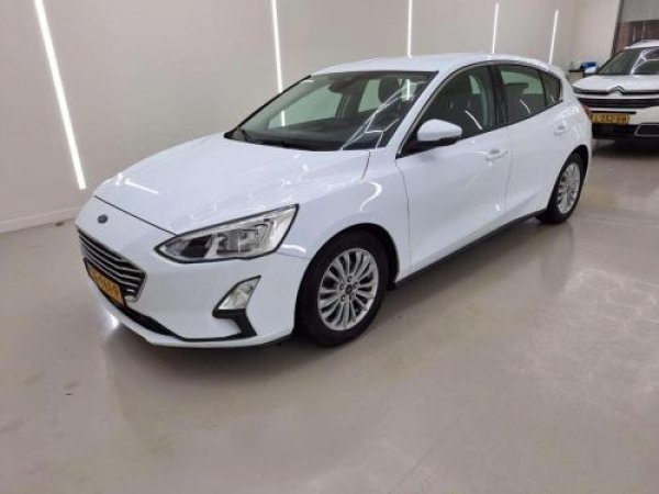 Ford Focus 1.0 EcoBoost Titanium Business 2019 - voorkant