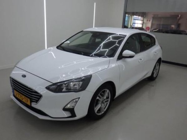Ford Focus 1.0 EcoBoost Hybrid Trend Edition Business 2020 - voorkant