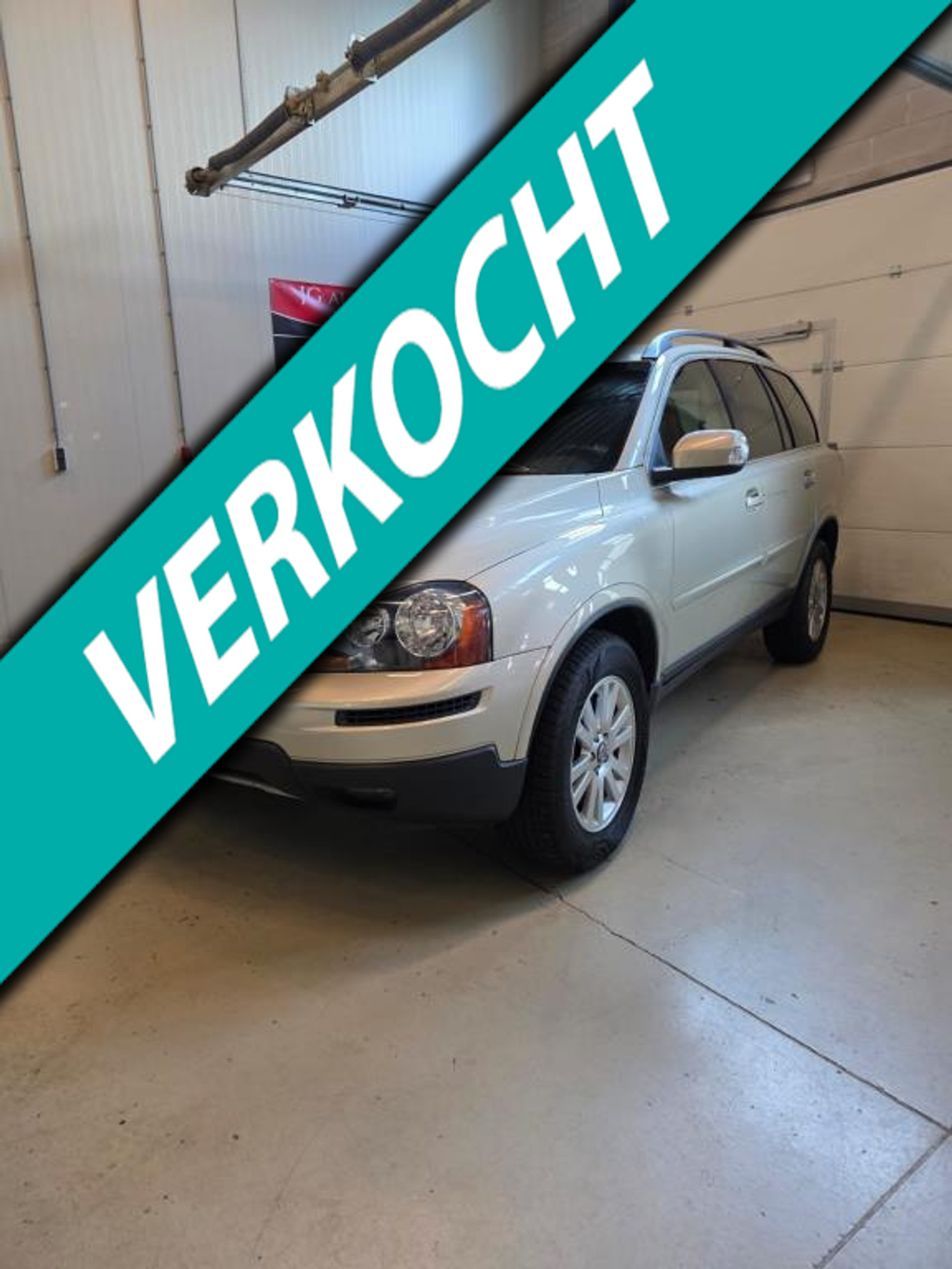 Volvo Xc90 2.5 T Momentum 5p. absolute nieuwstaat uniek 2006 - voorkant