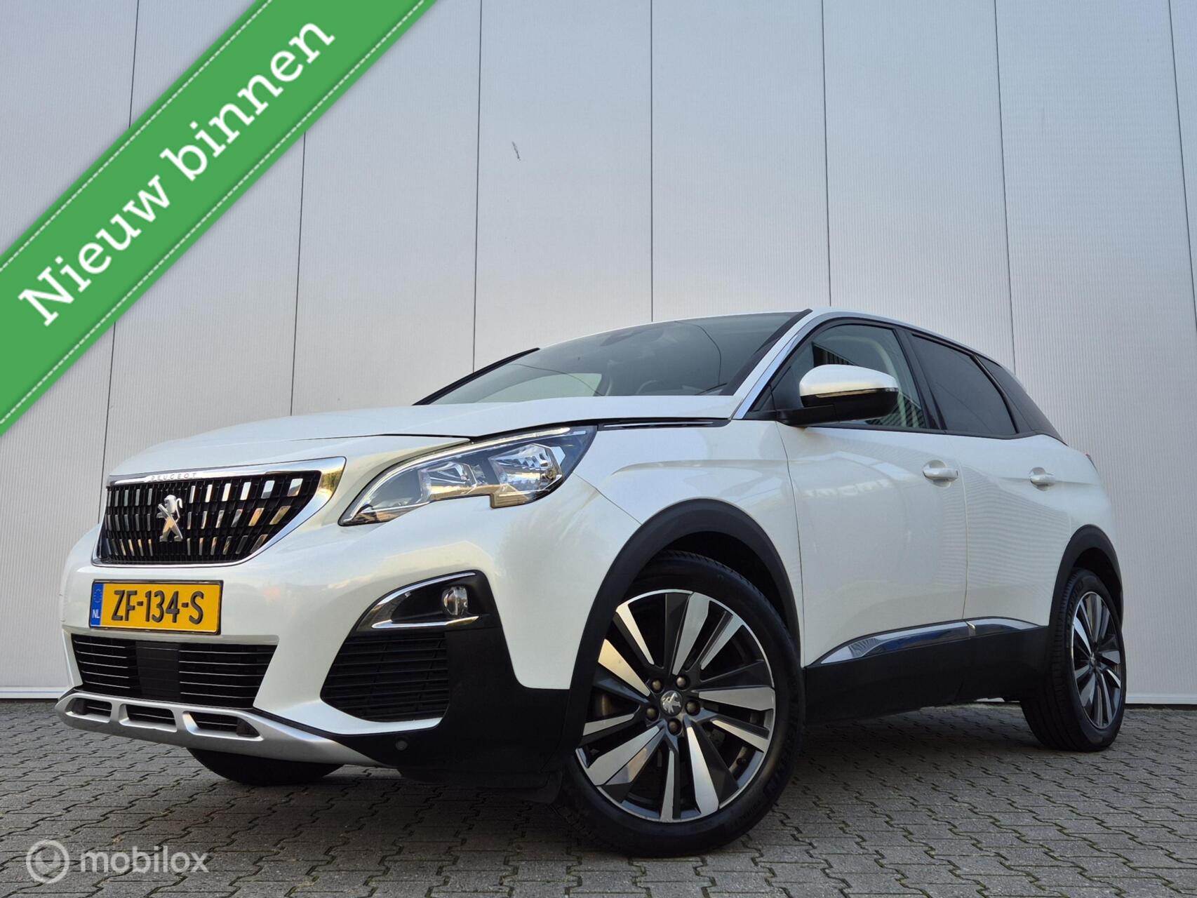 Peugeot 3008 1.2 PURETECH ALLURE/LEDER/LED/19''LMV/PARELMOER/CARPLAY 2019 - voorkant