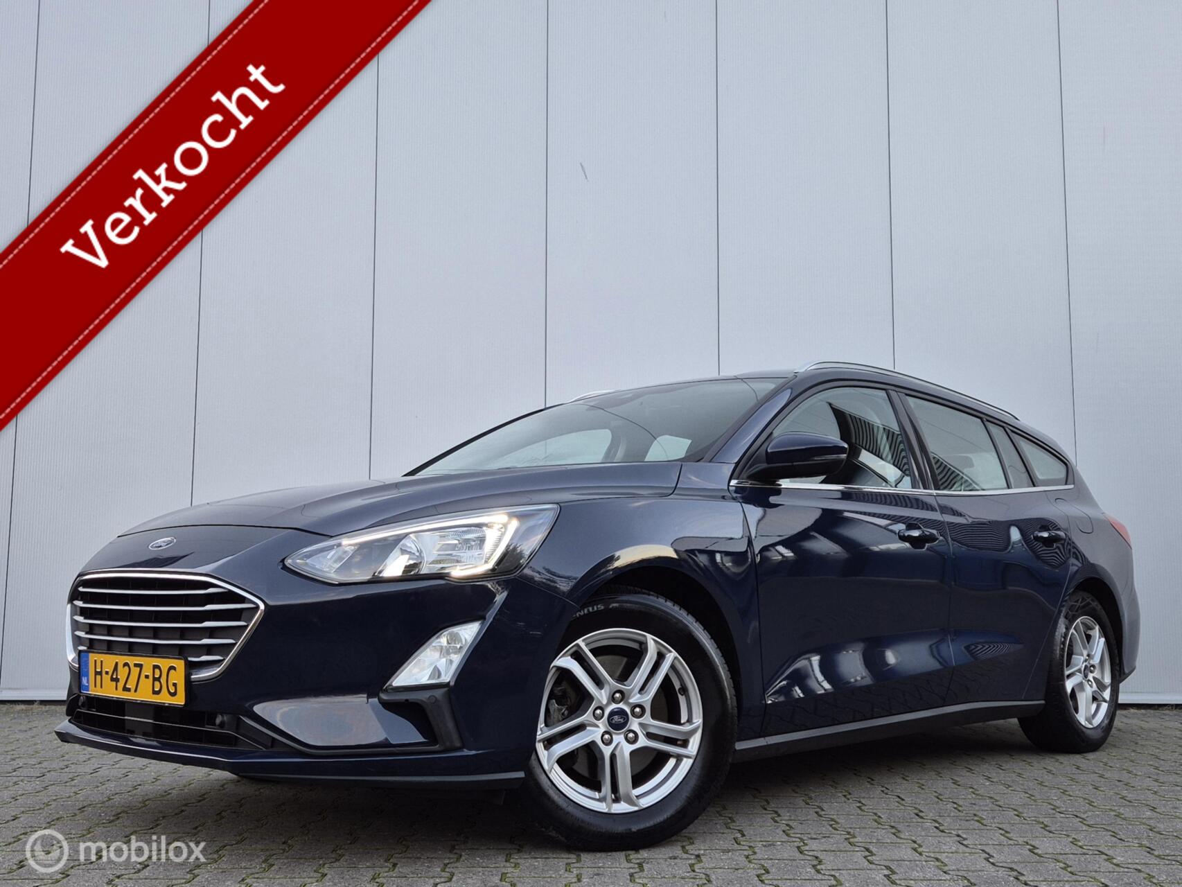 Ford Focus 1.0 ECOBOOST TREND EDITION/FULL LED/CARPLAY/16''LMV 2020 - voorkant