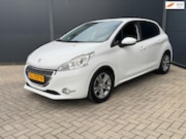 Peugeot 208 1.6 VTi Allure 2012 - voorkant