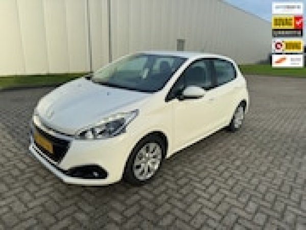 Peugeot 208 1.2 PureTech Blue Lion 2017 - voorkant