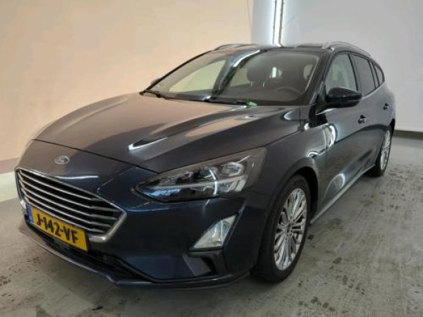 Ford Focus 1.0 EcoBoost Titanium Business 2020 - voorkant