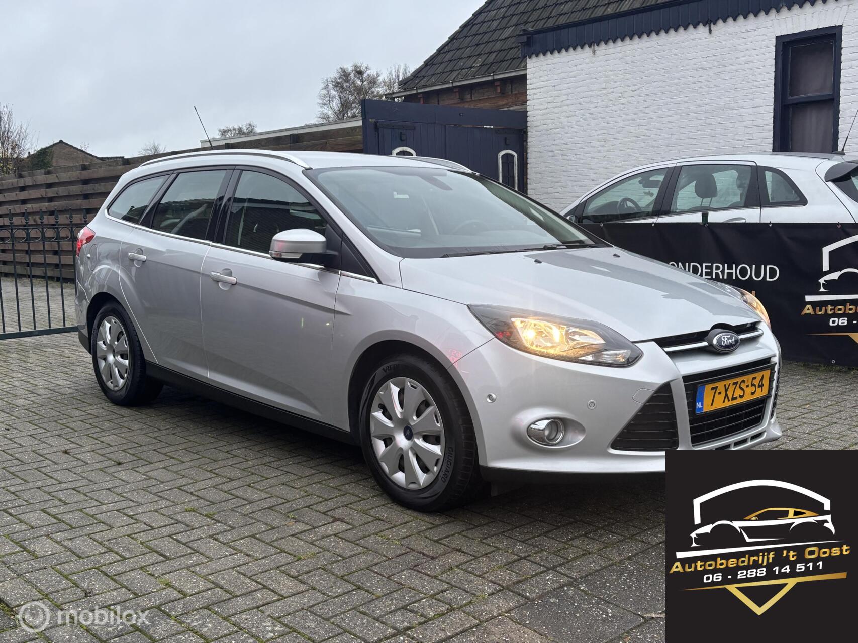 Foto van FORD FOCUS