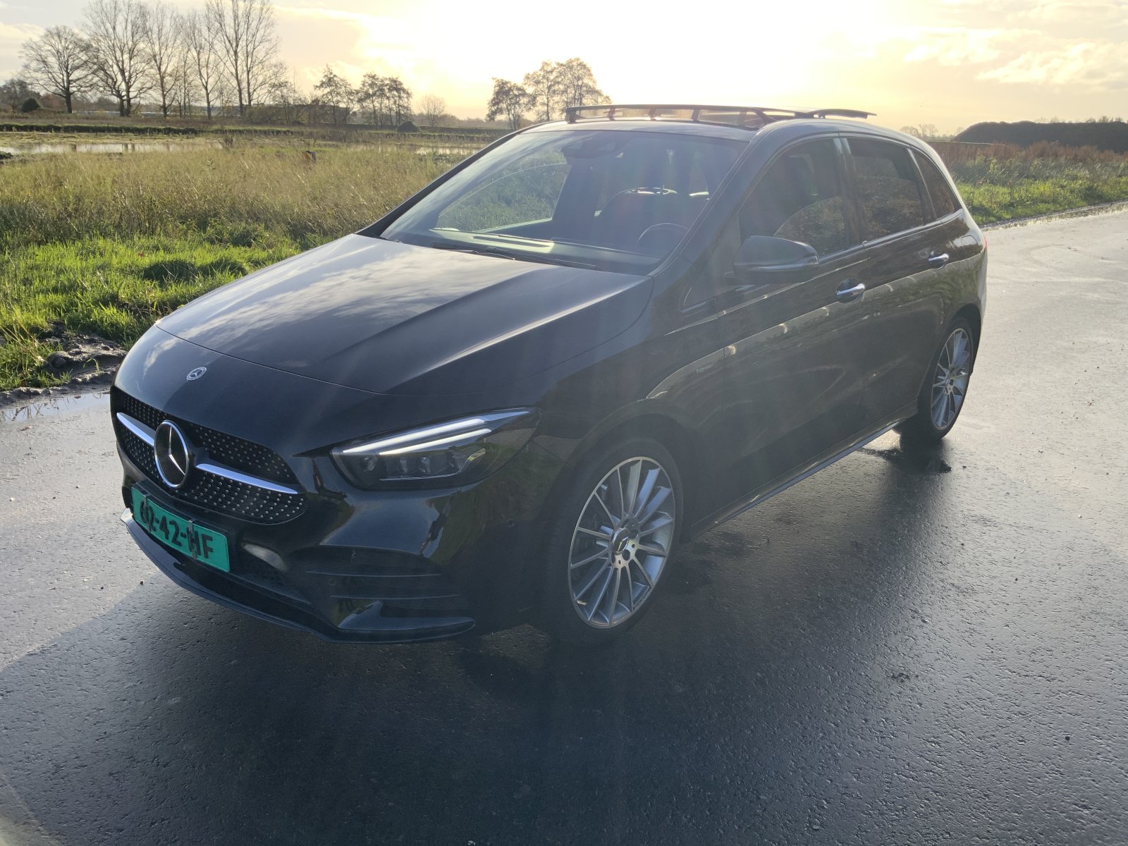 Mercedes-Benz B-klasse 250 e Bus. Sol. AMG 2020 - voorkant