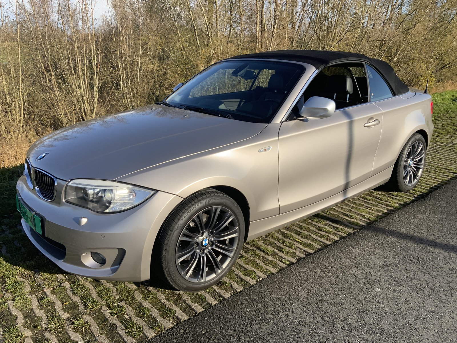 BMW 1-serie Cabrio 120i Exclusive Ed. 2012 - voorkant