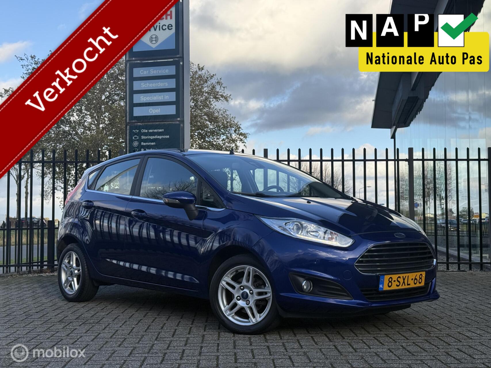Ford Fiesta 1.0 EcoBoost Titanium Automaat | Leer | Garantie 2013 - voorkant