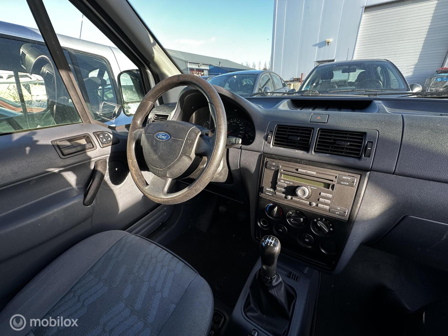 Foto van Ford Transit Connect T230l Van 1,8tdci 66