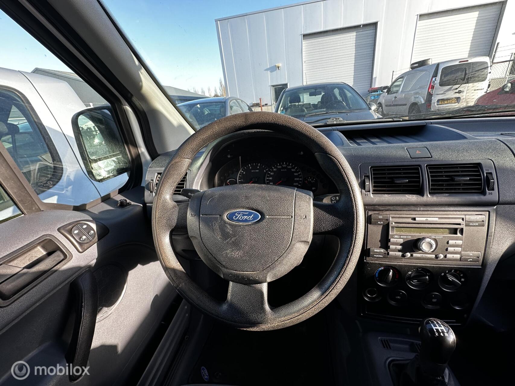 Foto van Ford Transit Connect T230l Van 1,8tdci 66