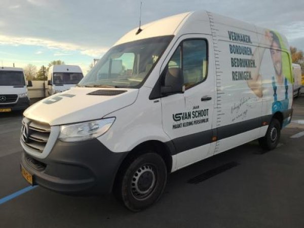 Mercedes-Benz Sprinter 311 1.9 CDI L2H2 2022 - voorkant