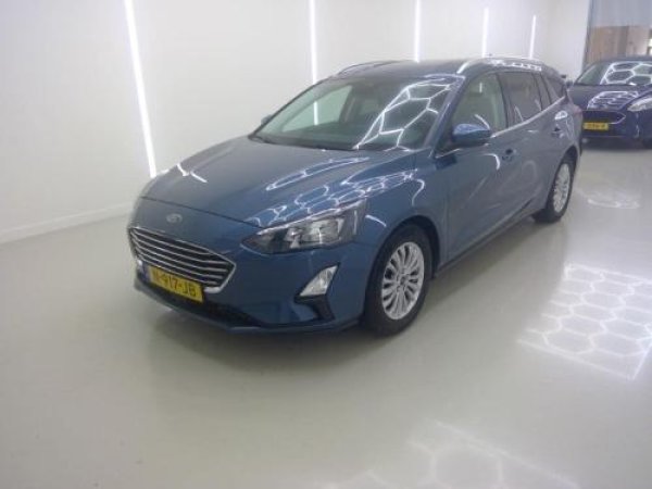 Ford Focus 1.0 EcoBoost Hybrid Titanium X Business 2021 - voorkant