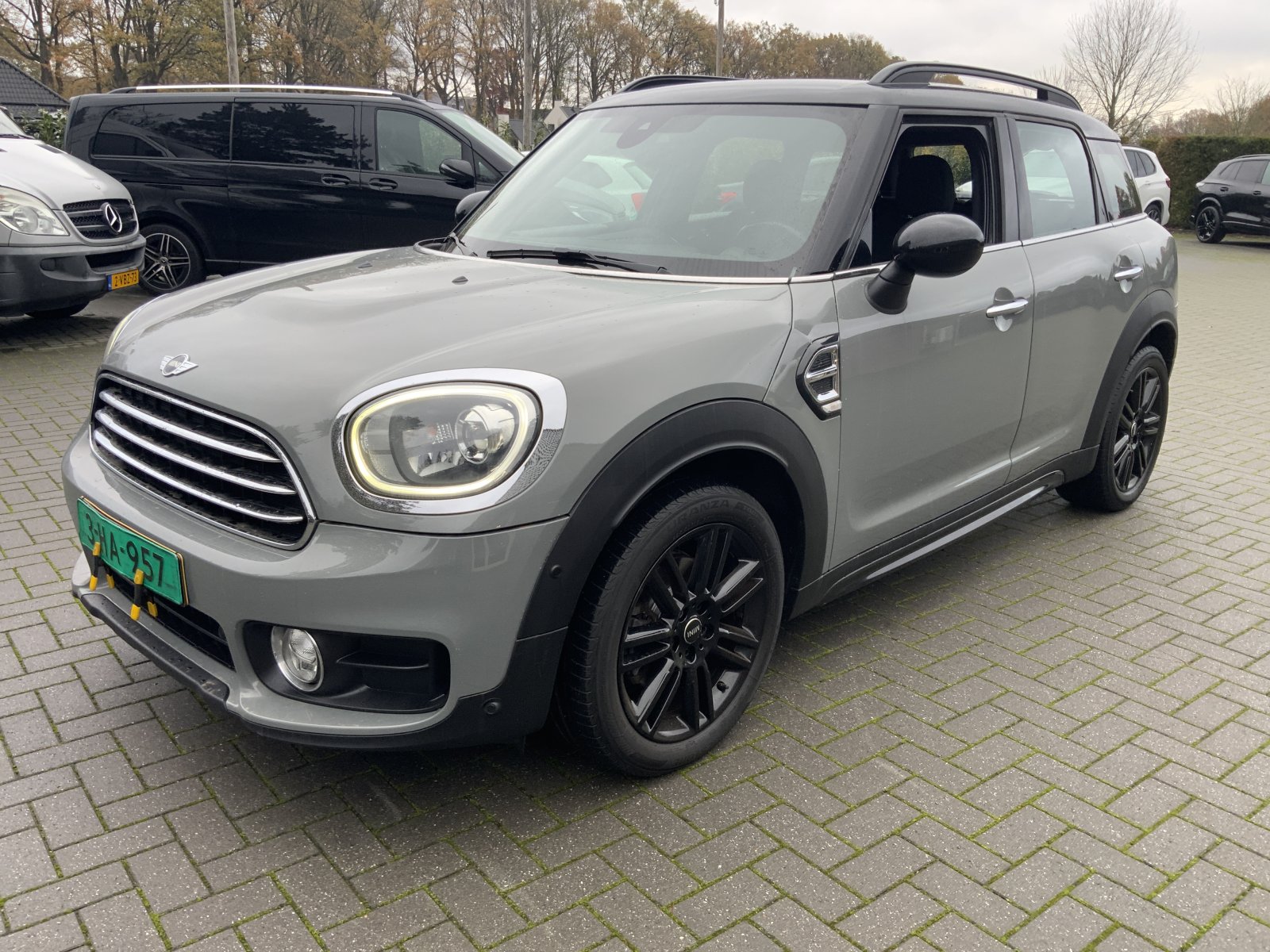 Mini Mini Countryman 1.5 Cooper Chili 2019 - voorkant