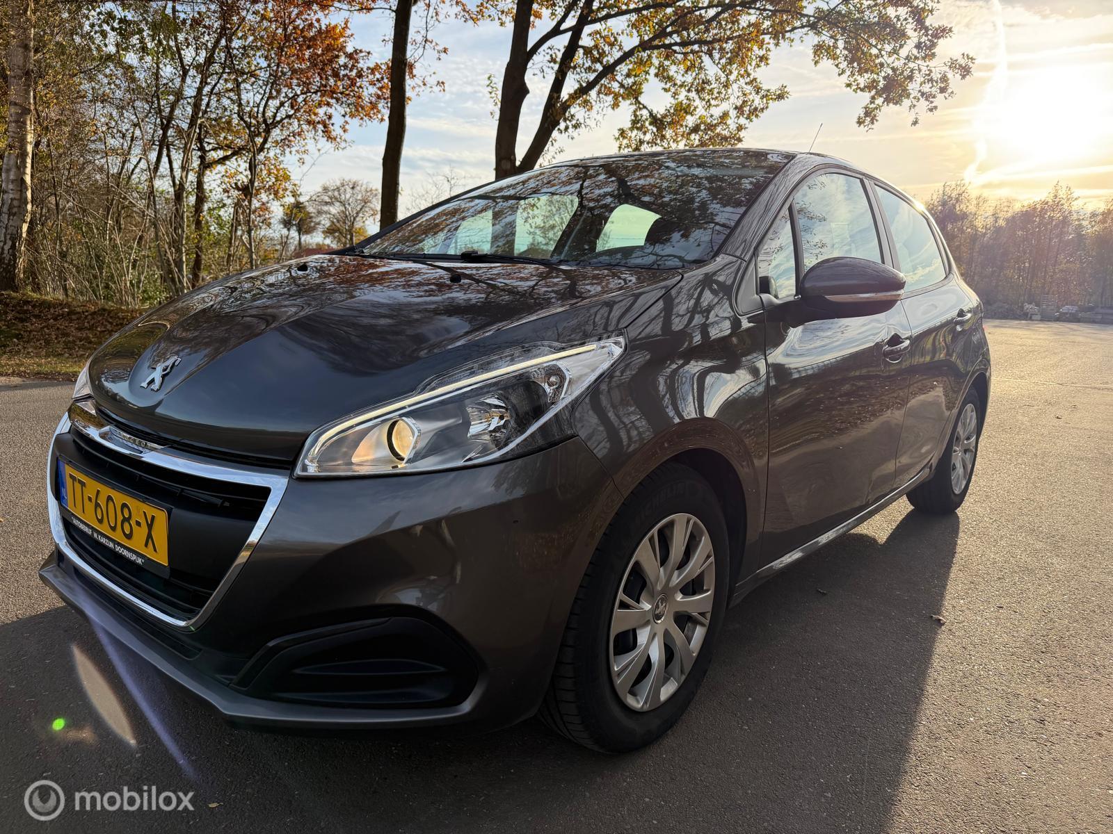 Peugeot 208 1.2 PureTech Active/1e eigenaar/nwe distributie 2018 - voorkant
