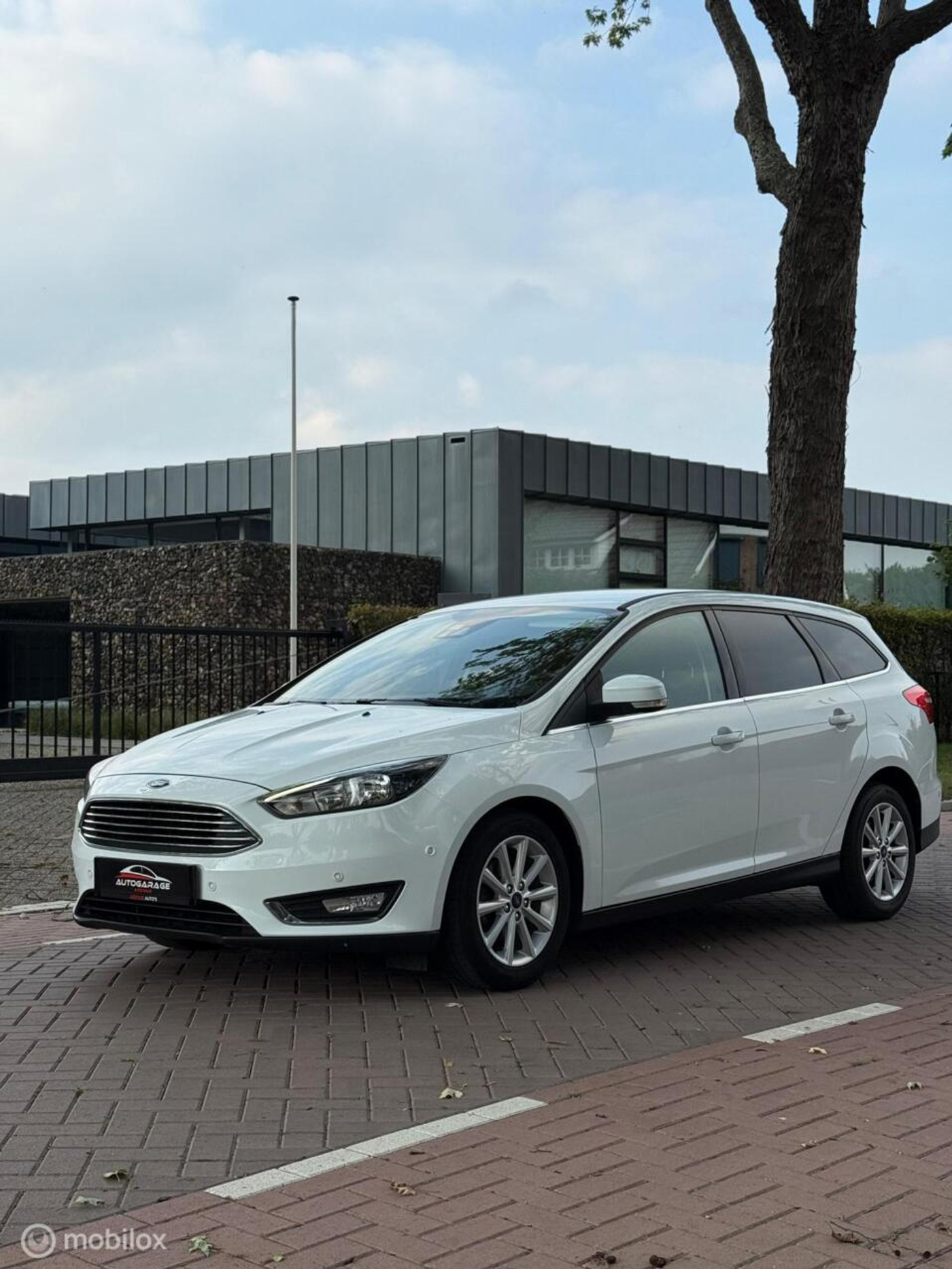 Ford Focus 1.0 |12 MND GARANTIE|VOL OPTIES| 2017 - voorkant