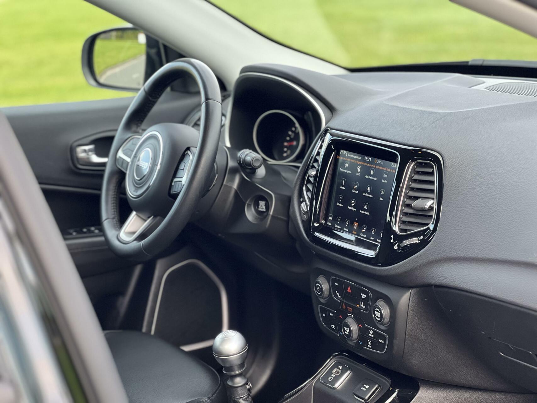 Foto van Jeep Compass