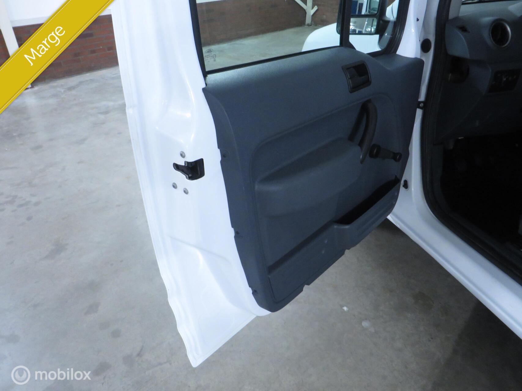 Foto van Ford Transit Connect T200s Van 75