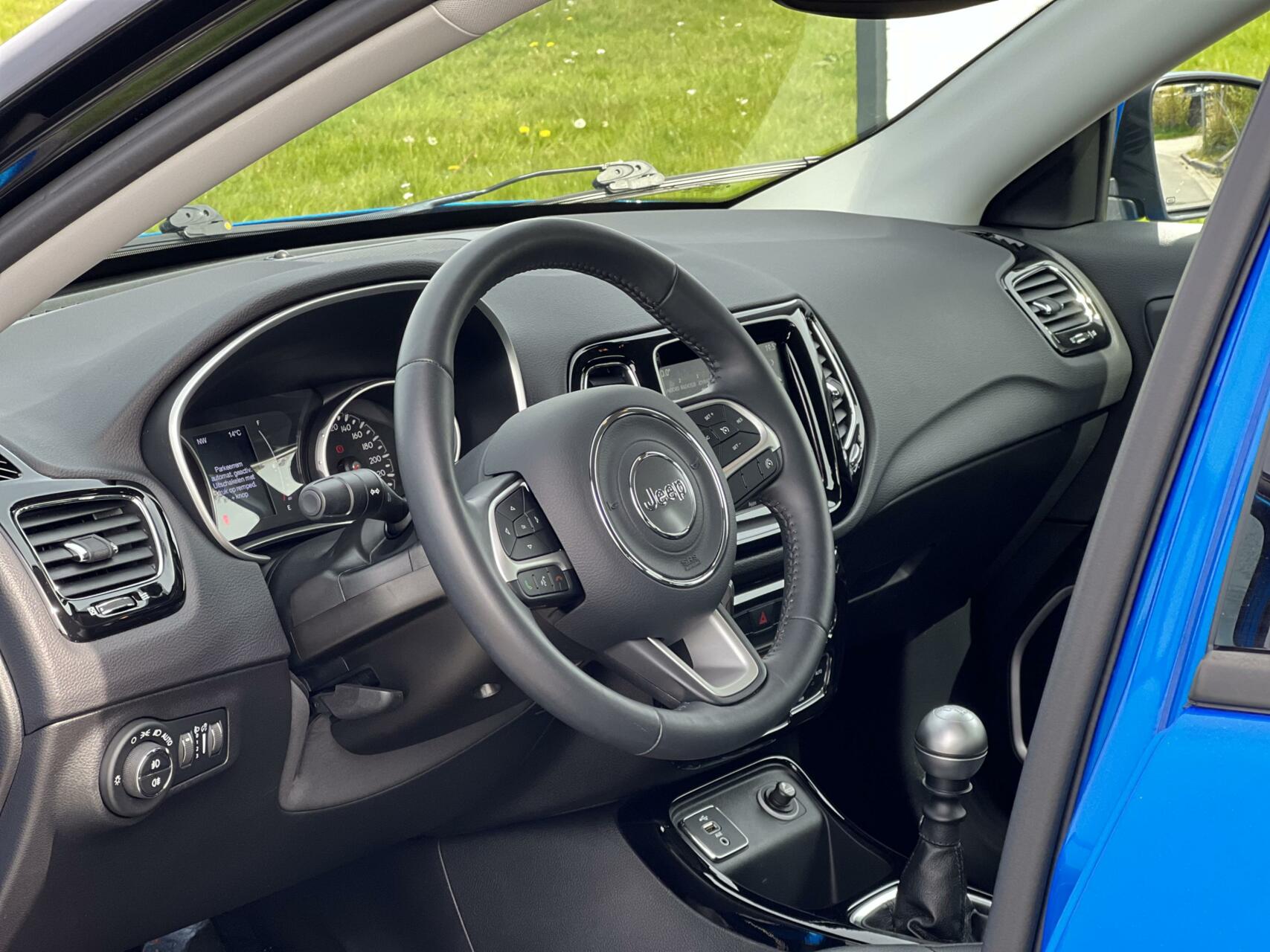 Foto van Jeep Compass