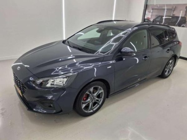 Ford Focus 1.5 EcoBoost ST Line X Business 2020 - voorkant