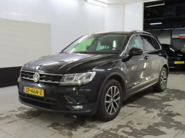 Volkswagen Tiguan 1.5 TSI ACT Comfortline Business 2019 - voorkant