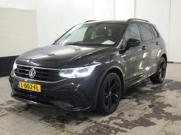 Volkswagen Tiguan 1.5 TSI R-Line Business+ 2021 - voorkant
